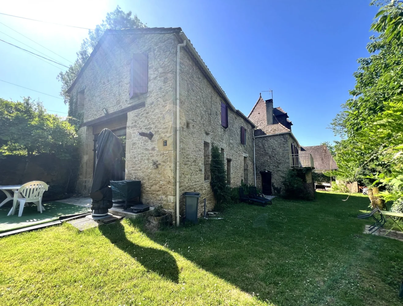 Gîte de 205 m² à Calès (24)
