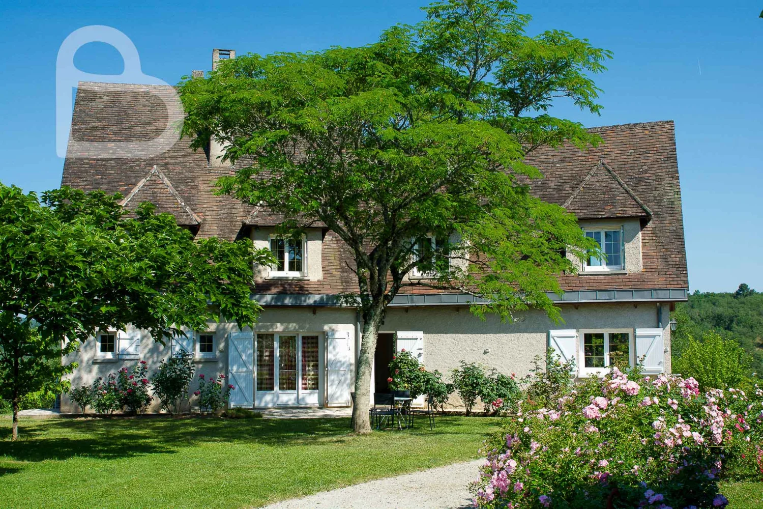 Gîte de 303 m² à Saint-Denis-Catus (46)