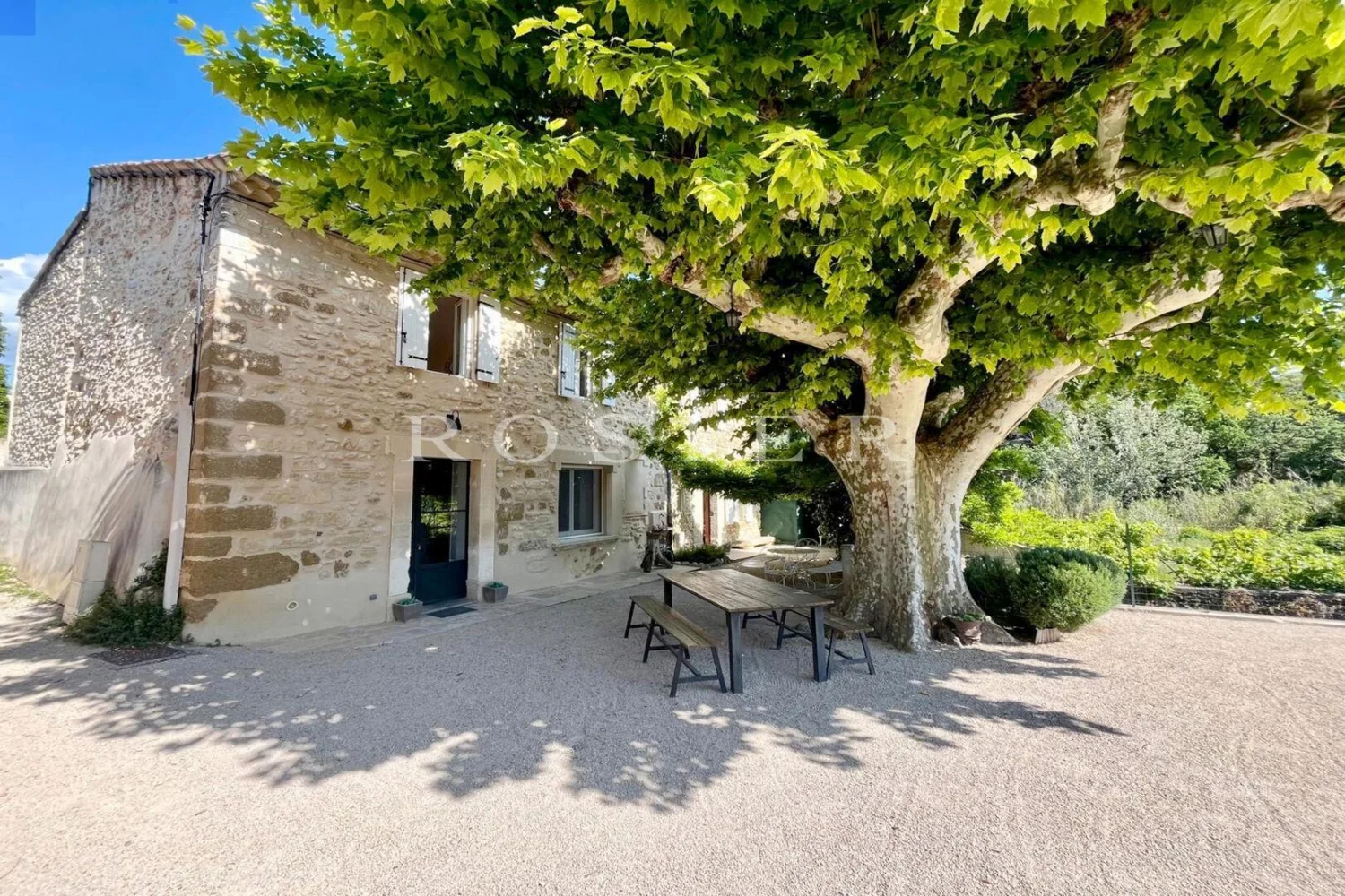 Ensemble de 3 gîtes indépendants avec piscine à Beaumes-de-Venise