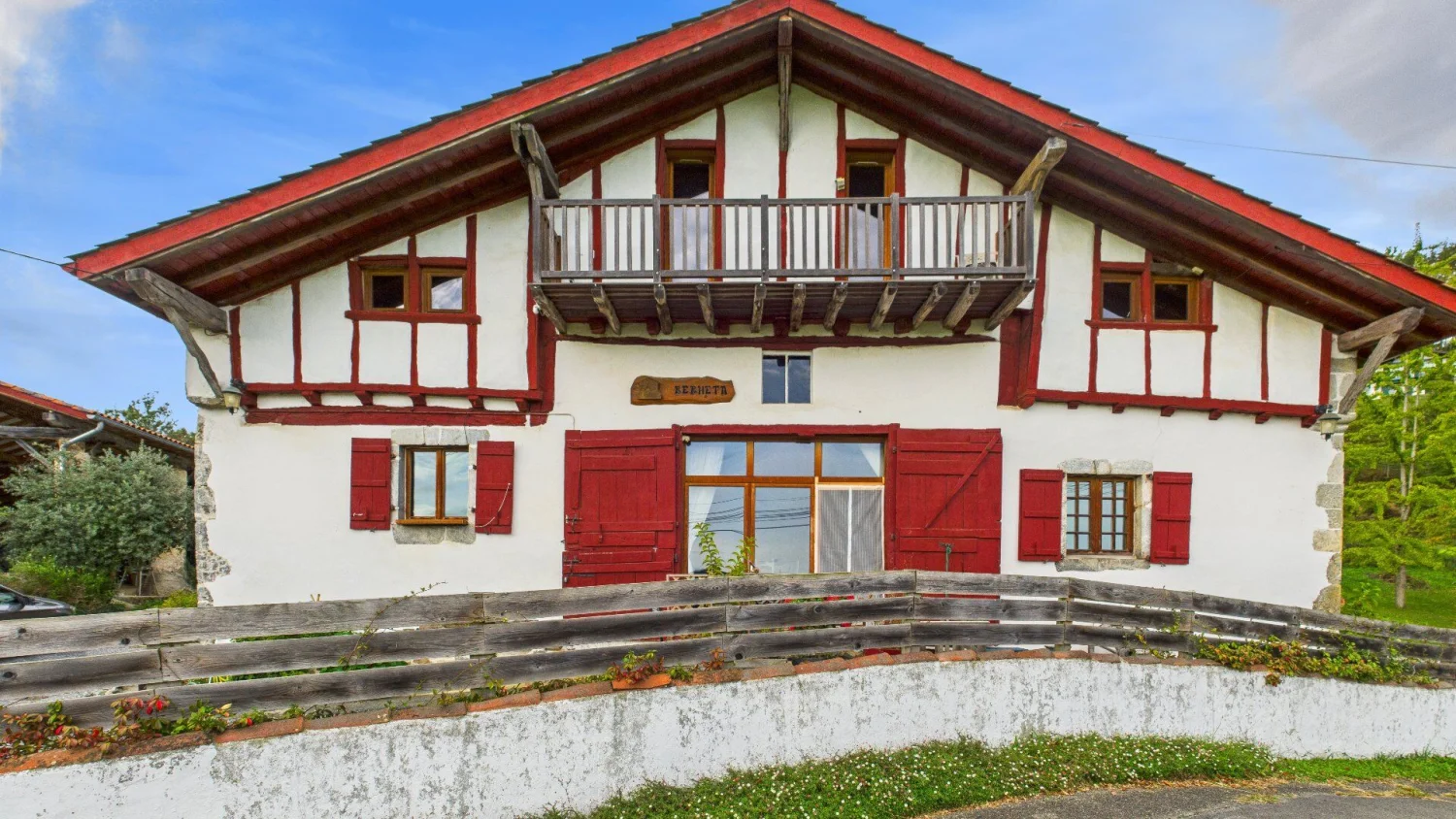 Ancienne ferme basque 1653 avec gîte indépendant – Hasparren