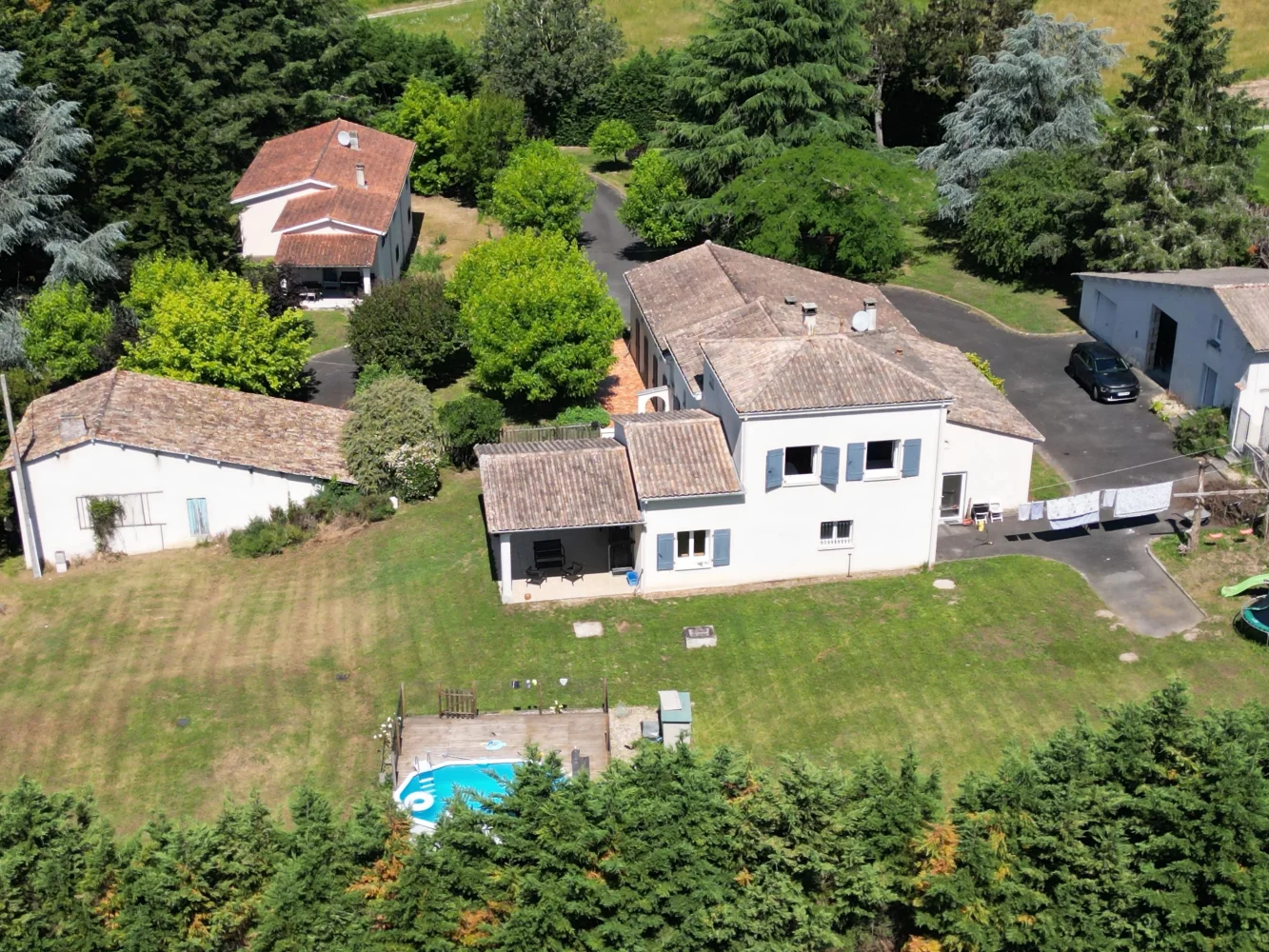 Gîte de 314 m² à Chevanceaux (17)