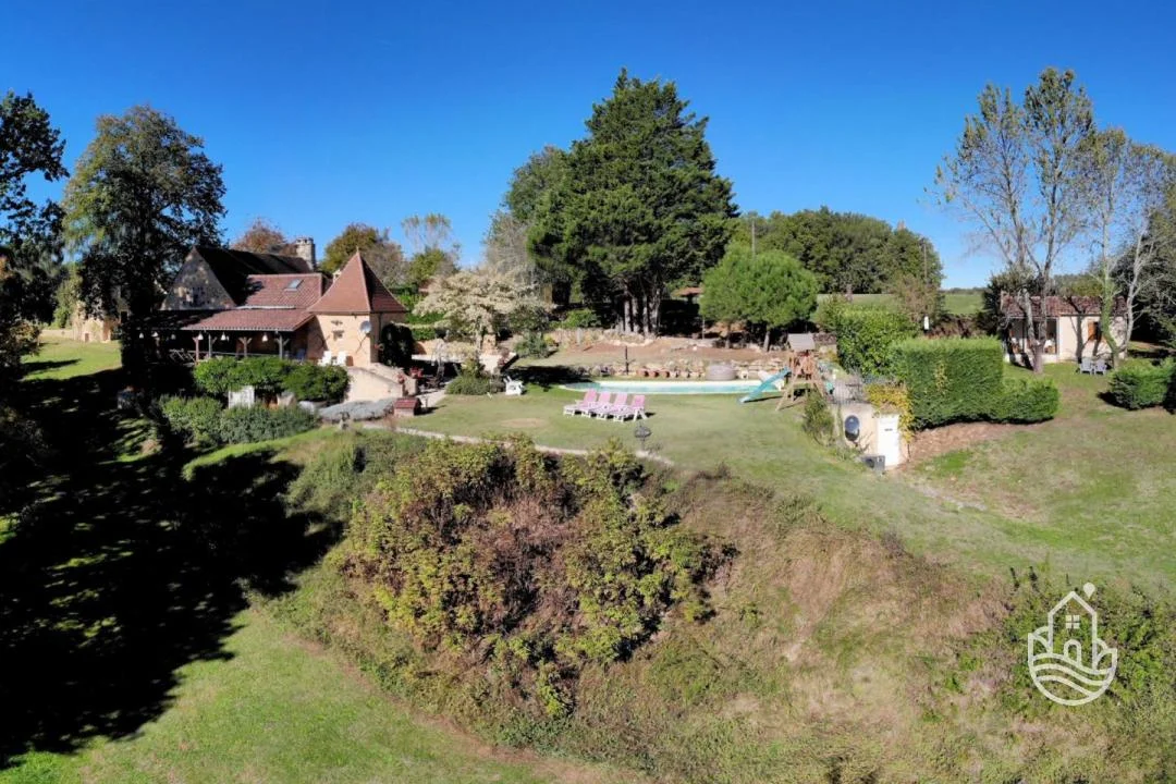 Gîte de 214 m² à Belvès (24)
