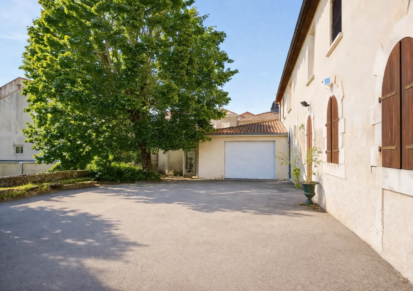 Chambres d'hôtes de 290 m² à Confolens (16)