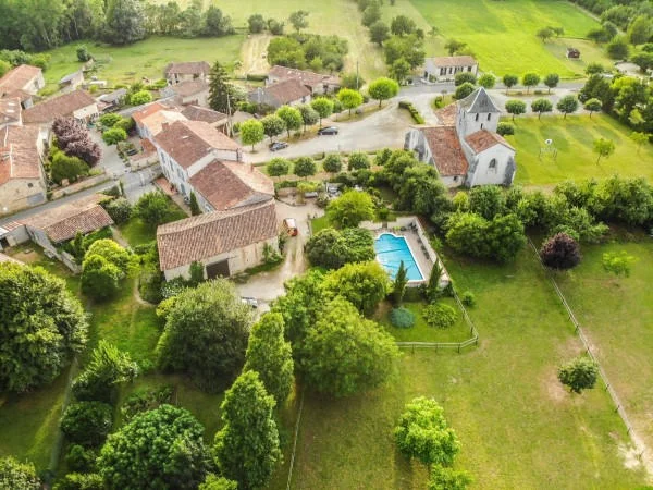 Gîte de 426 m² à Aunac-sur-Charente (16)
