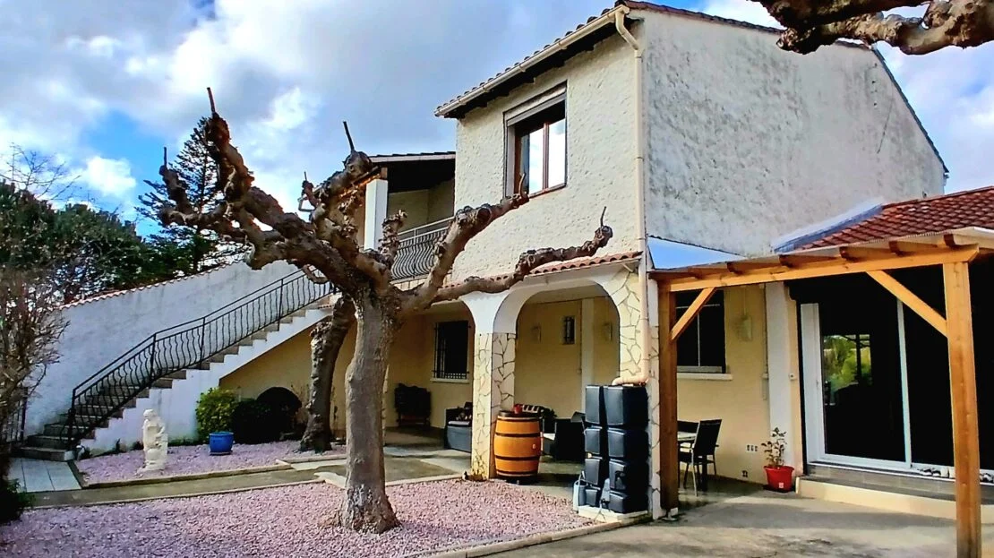 Gîte de 178 m² à Cessenon-sur-Orb (34)