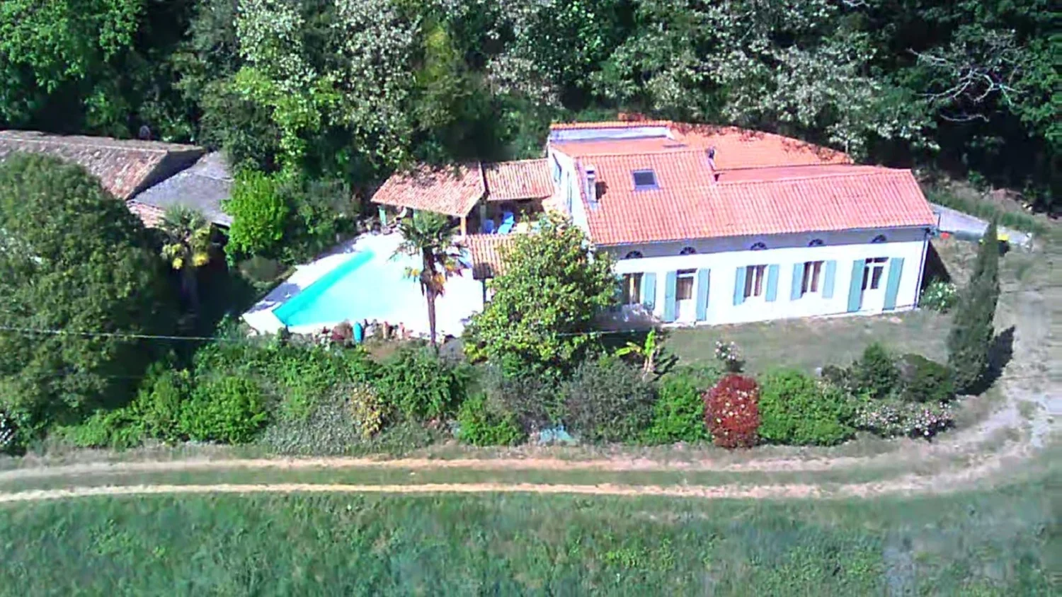 Gîte de 283 m² à Samonac (33)