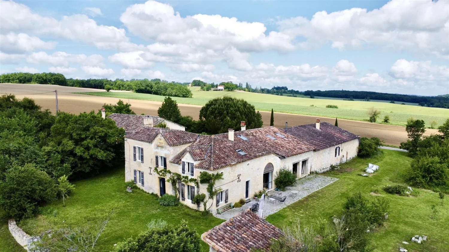 Gîte de 430 m² à Condom (32)