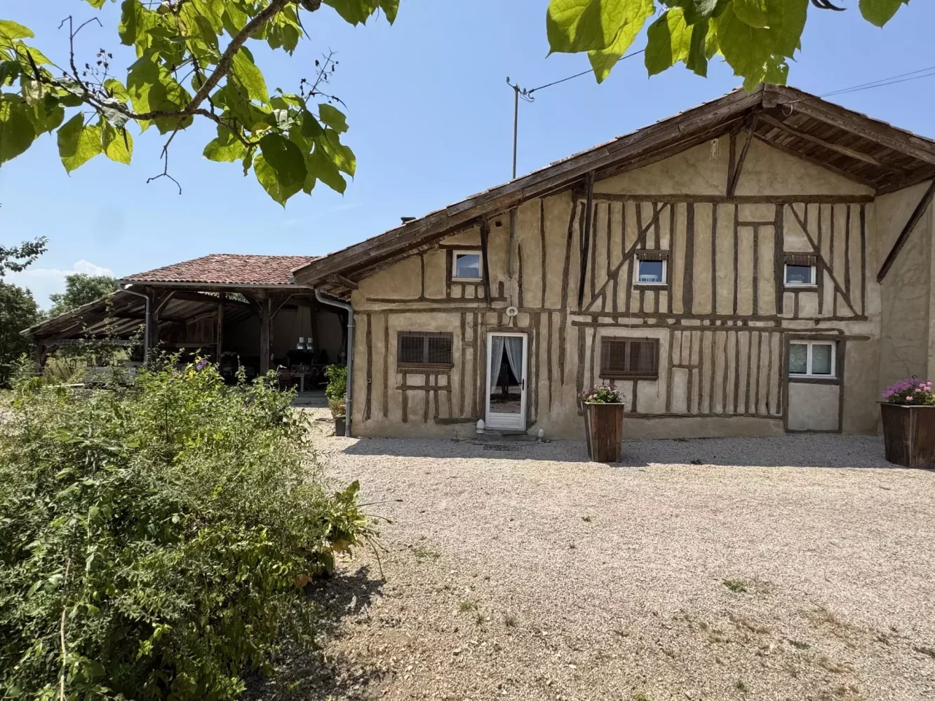 Gîte de 34012 m² à Boulogne-sur-Gesse (31)