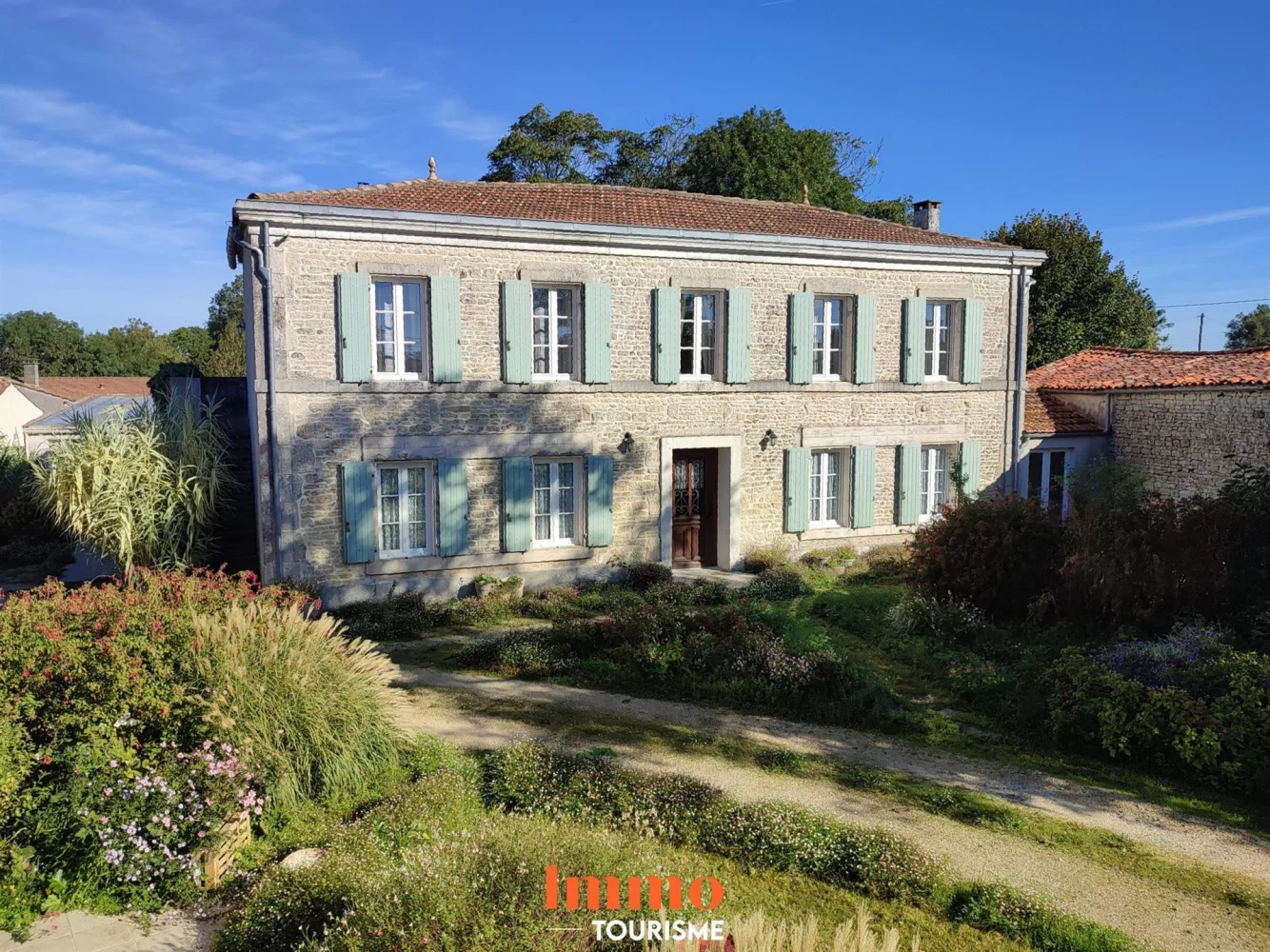 Gîte de 250 m² à Le Thou (17)