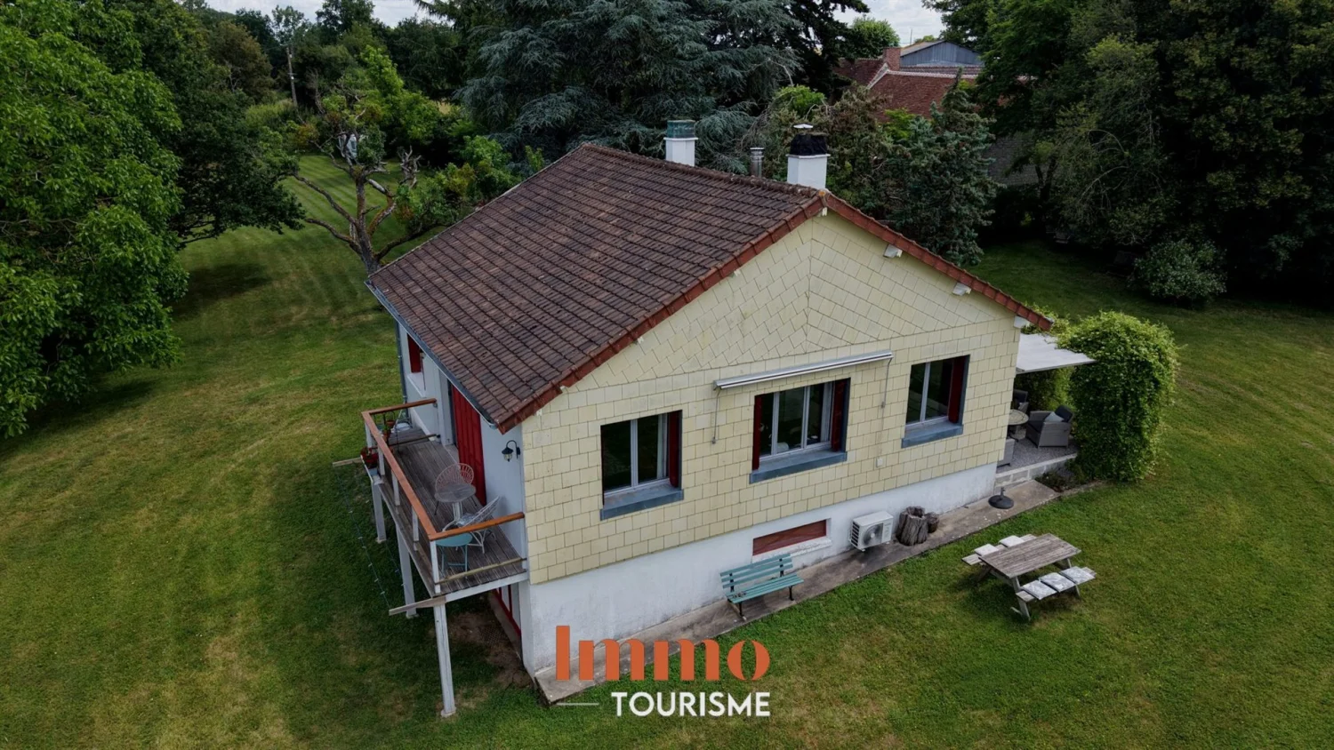 Ensemble de gîtes de 194 m² à Valençay (36)