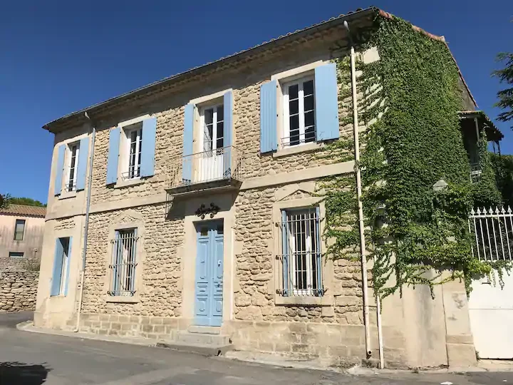 Chambres d'hôtes de 232 m² à Junas (30)