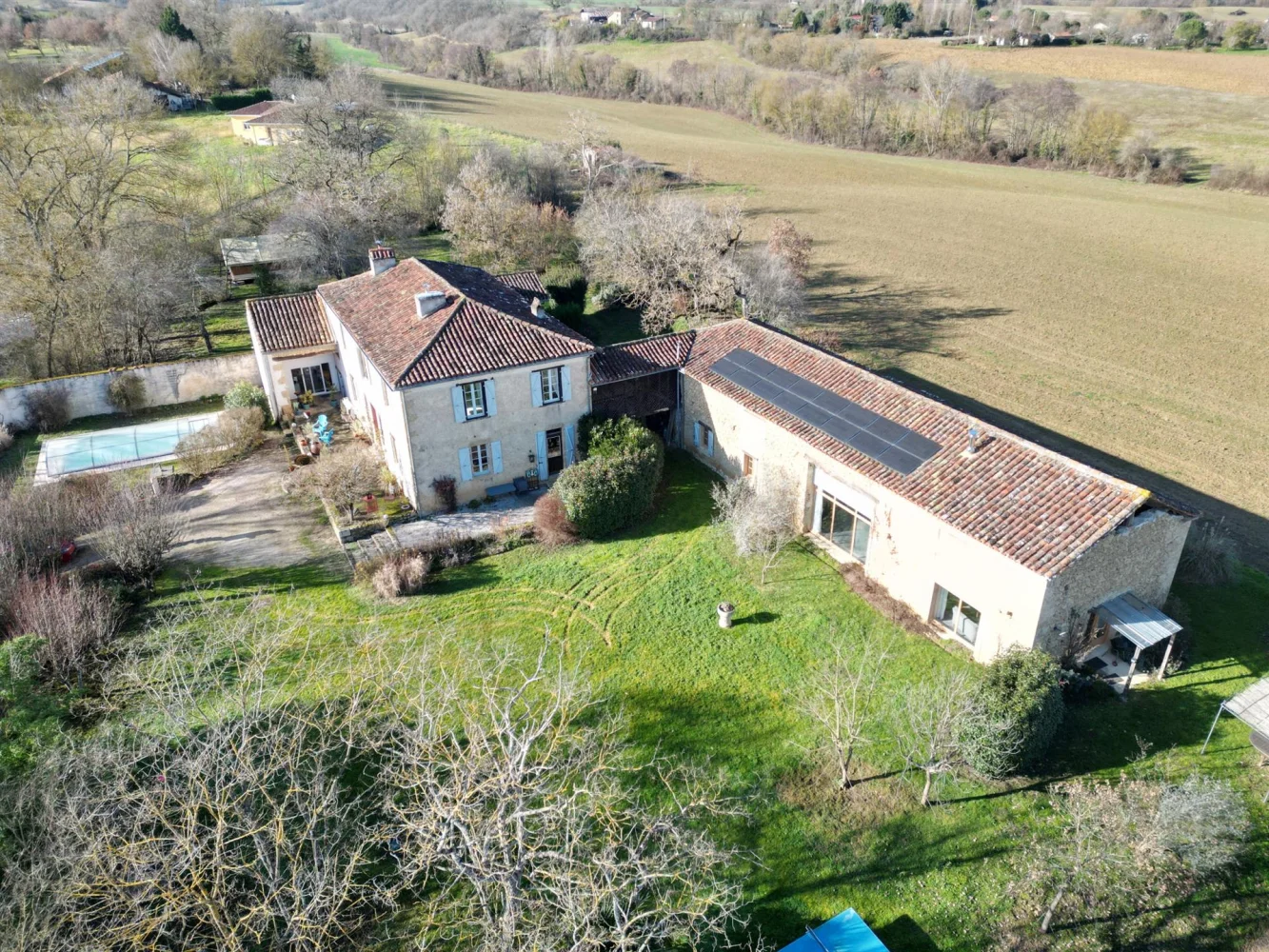 Camping de 360 m² à Seissan (32)