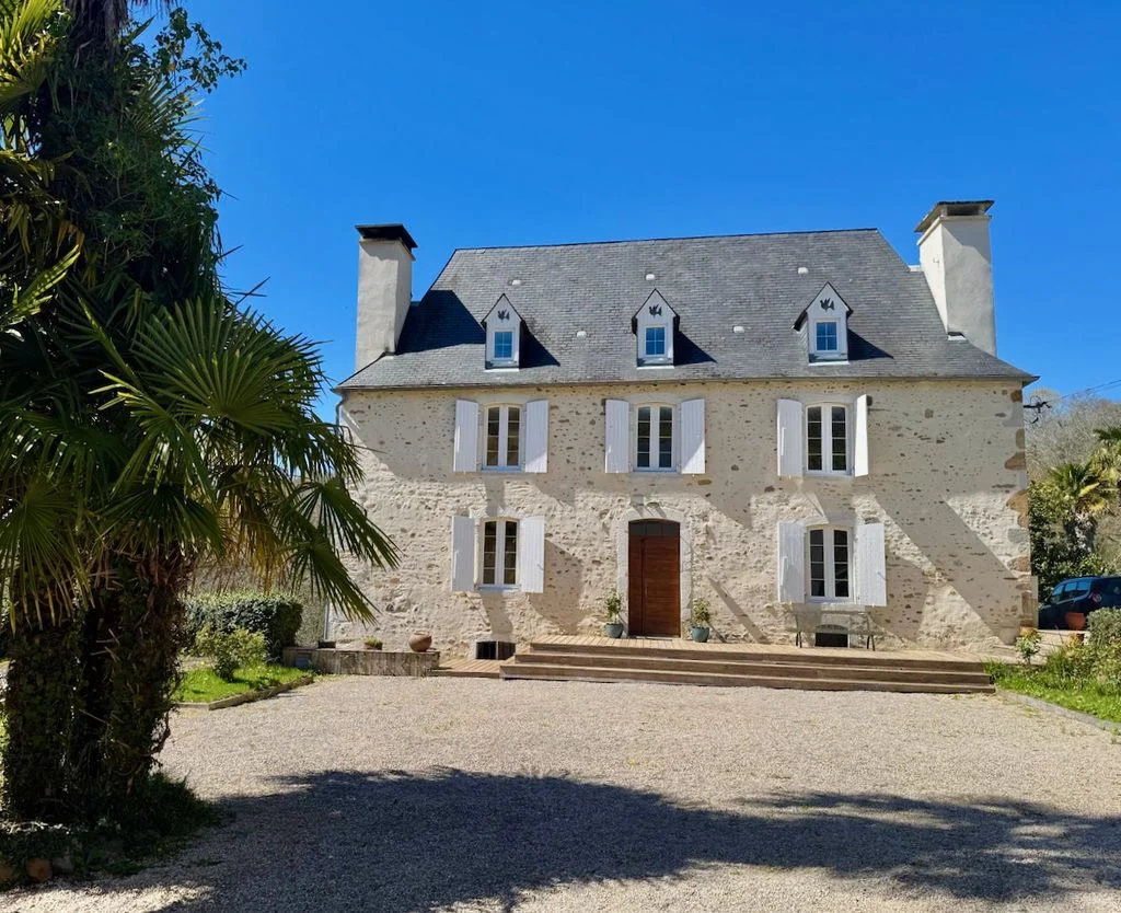 Gîte de 445 m² à Billère (64)