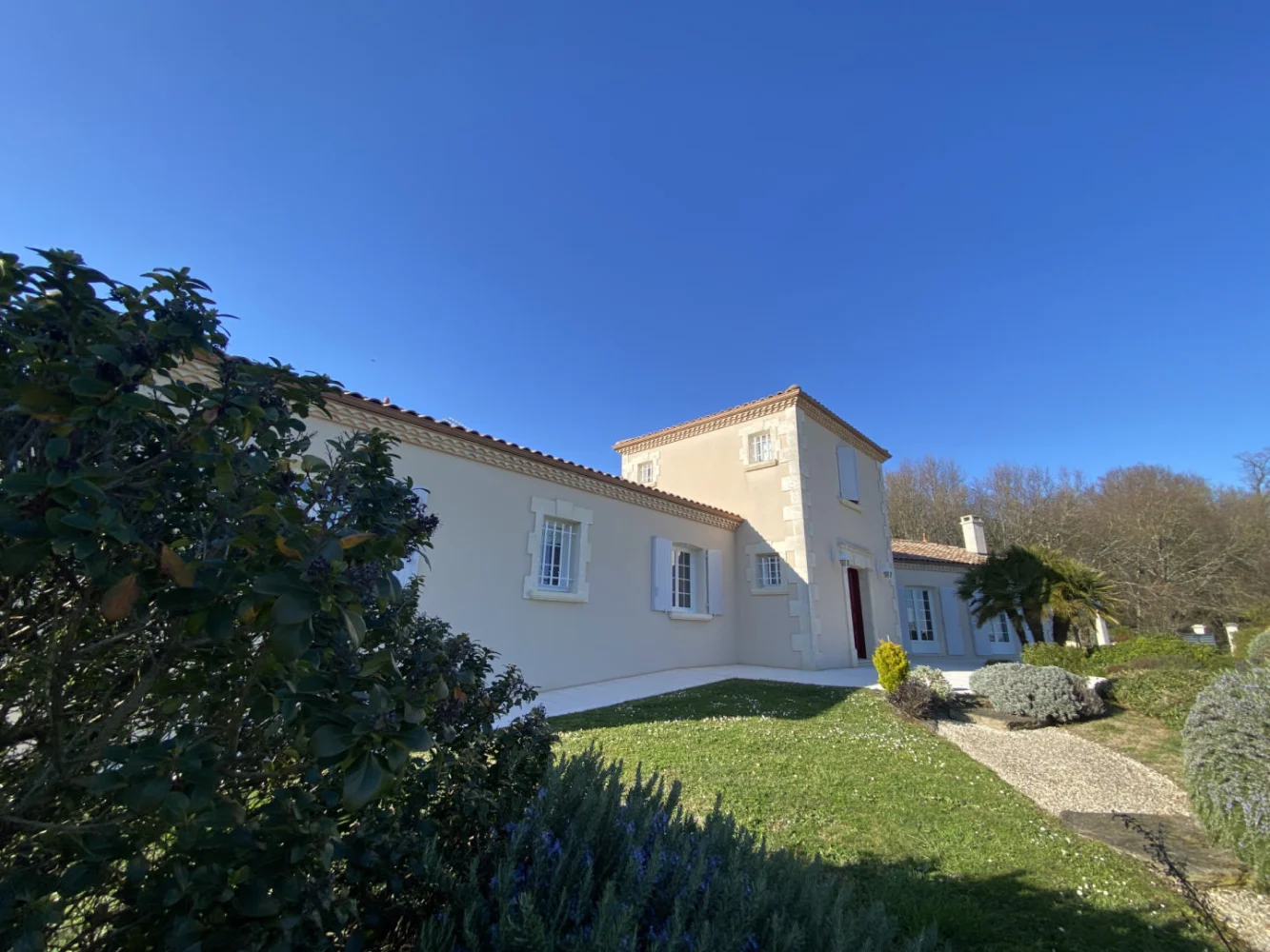 Gîte de 290 m² à Barbezieux-Saint-Hilaire (16)