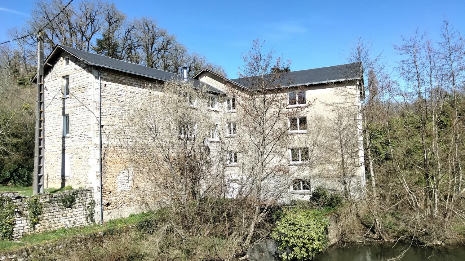 Gîte de 558 m² à Charroux (86)