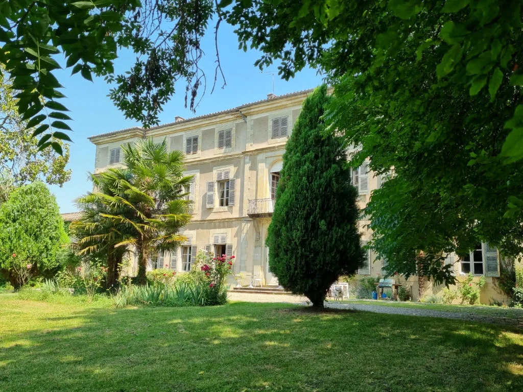 Ensemble de gîtes de 860 m² à Mas-Saintes-Puelles (11)