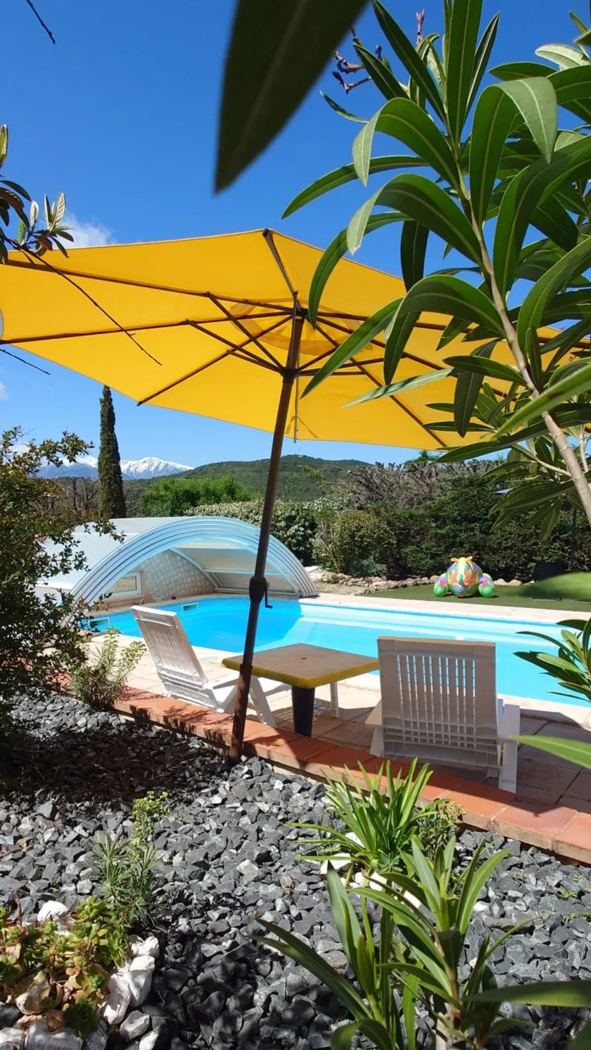 Propriété avec 2 gîtes – Piscine – Vue Canigou et Méditerranée – Potentiel de développement